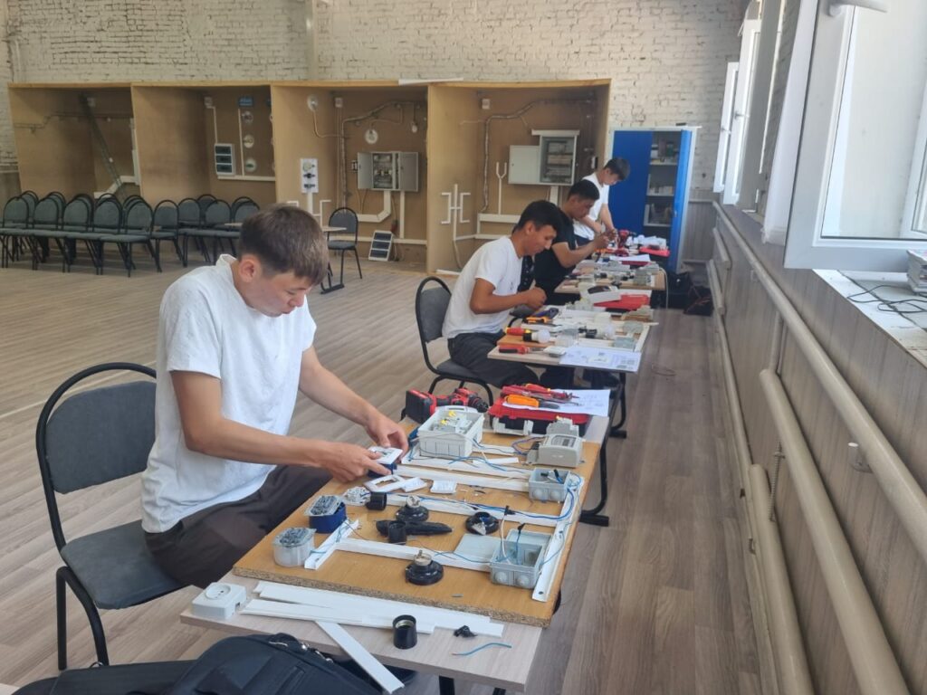 WhatsApp Image 2025-10-17 at 17.21.58